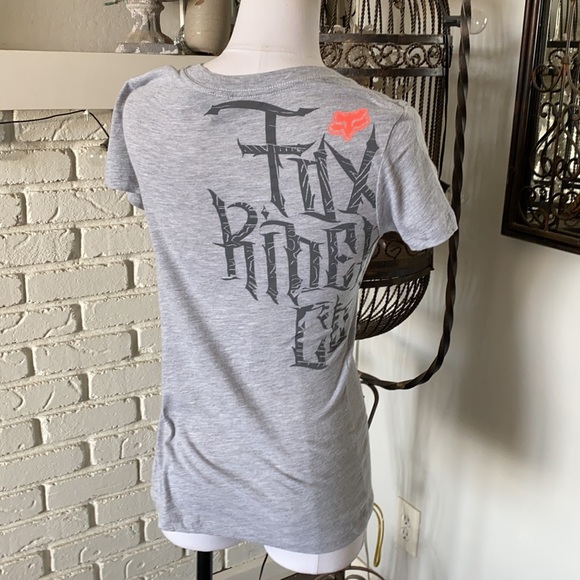 FOX GRAY SHORT SLEEVE V NECK T SHIRT TIGER XS NEW - Picture 5 of 7